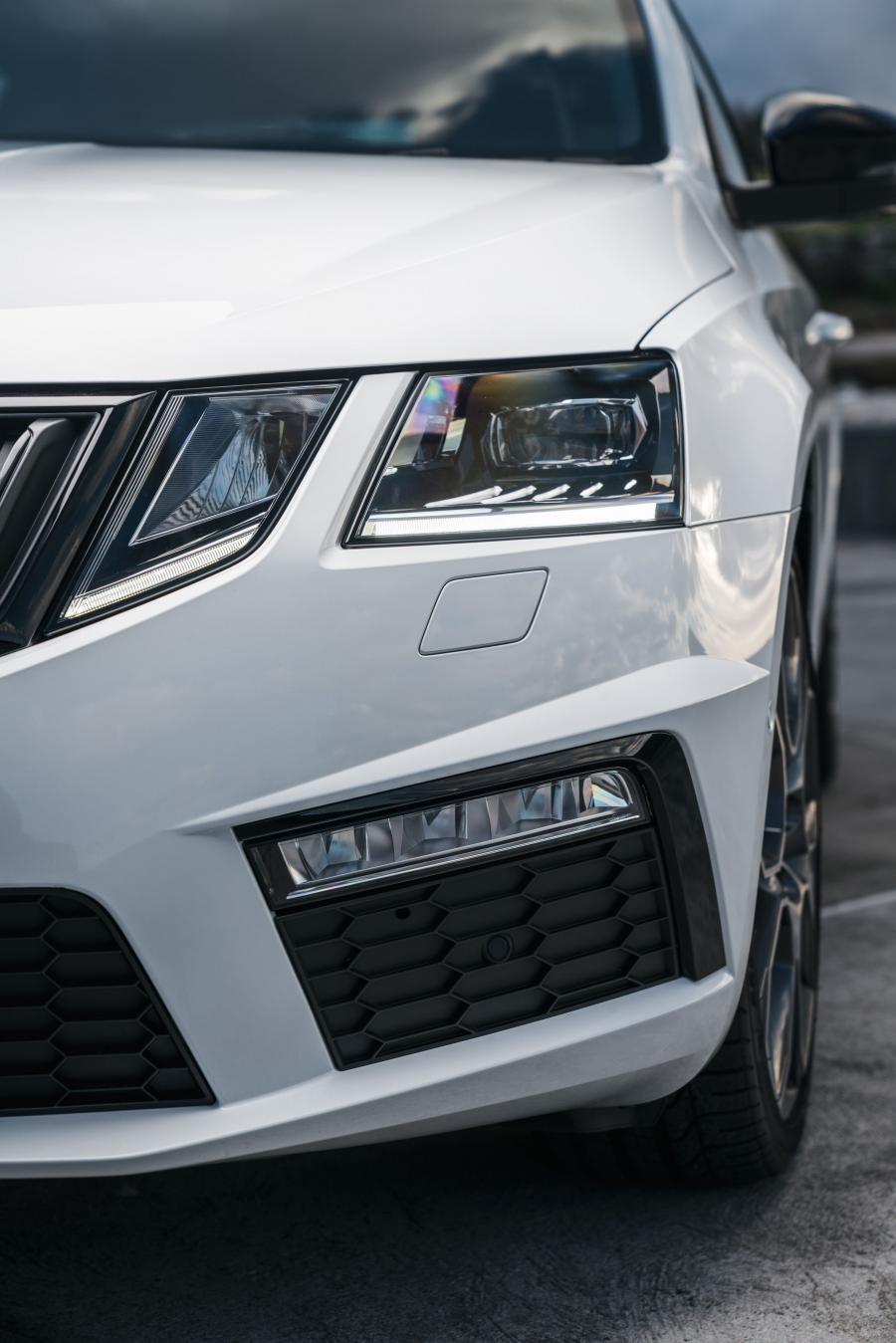 Детали экстерьера Skoda Octavia RS 245 (5E) 2017 года  (AU) (фото 37 из 40)